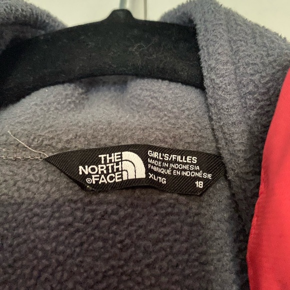 The North Face Waterproof Fleece Lined 2-in-1 Jacket - Picture 6 of 9